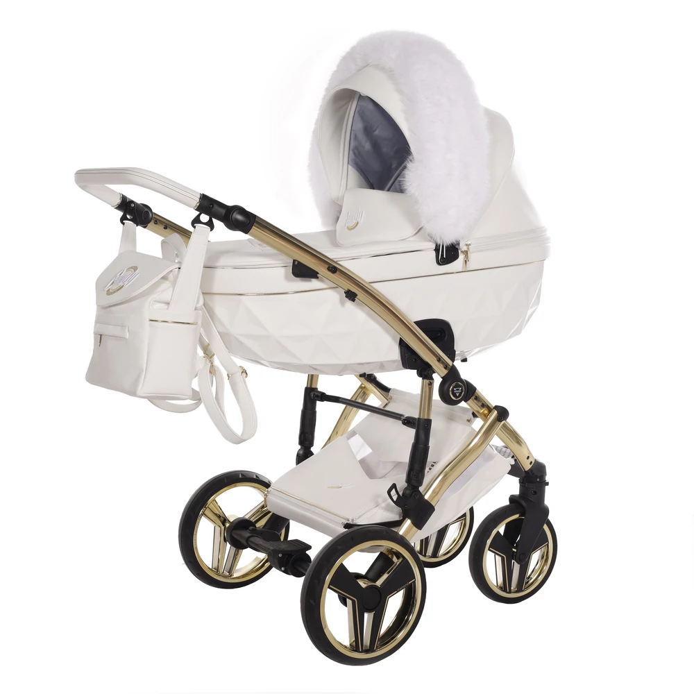 Babakocsi praktikus tartozékokkal - Candy Premium White