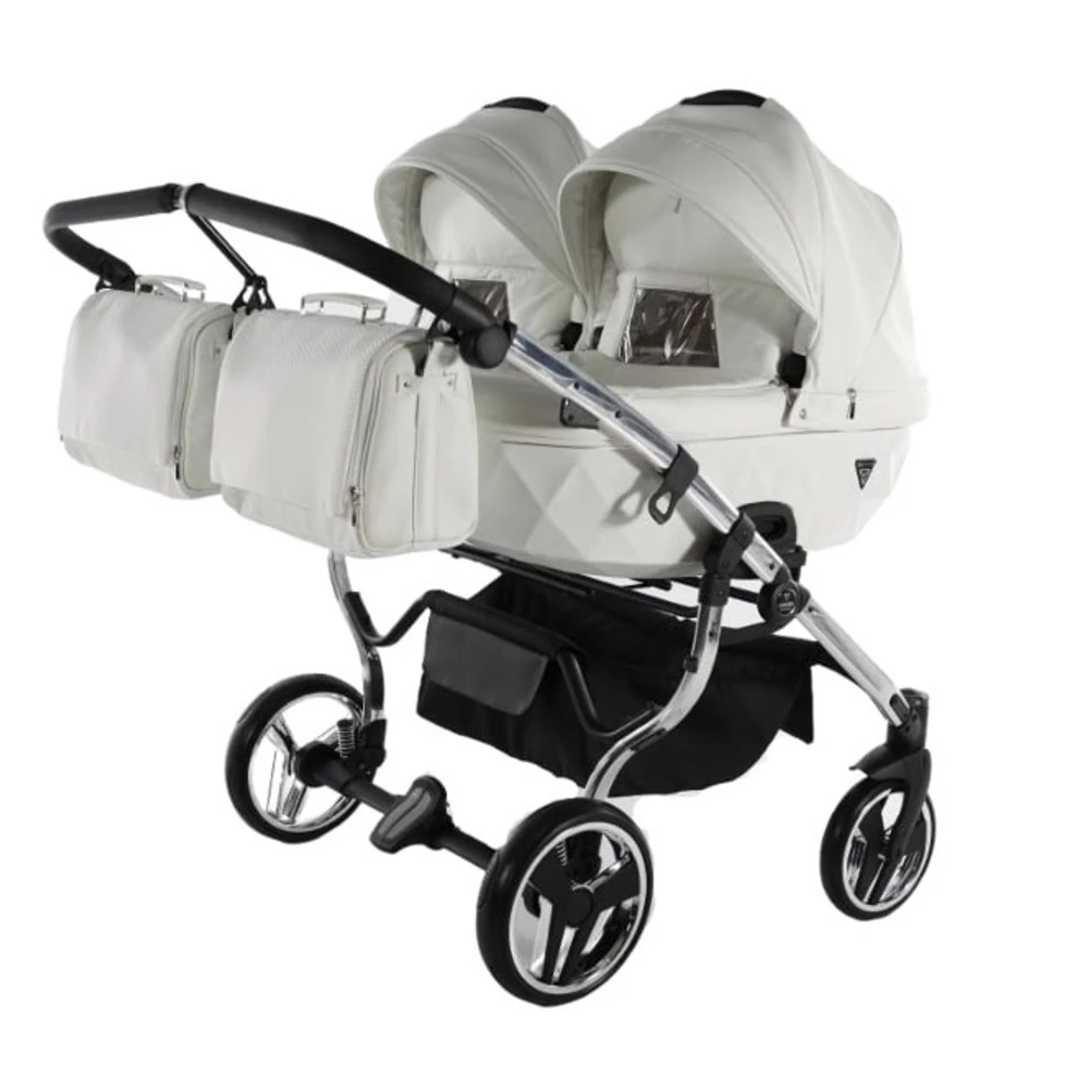 Ikerbabakocsi fehér-ezüst színben - Junama Diamond INDIVIDUAL DUO