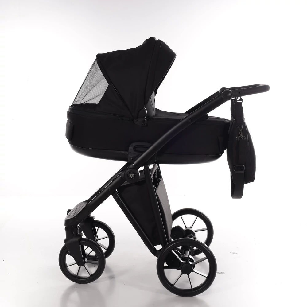 Junama többfunkciós babakocsi - SMART - 04 Black