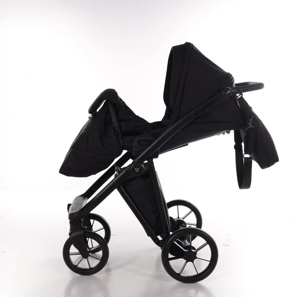 Junama többfunkciós babakocsi - SMART - 04 Black