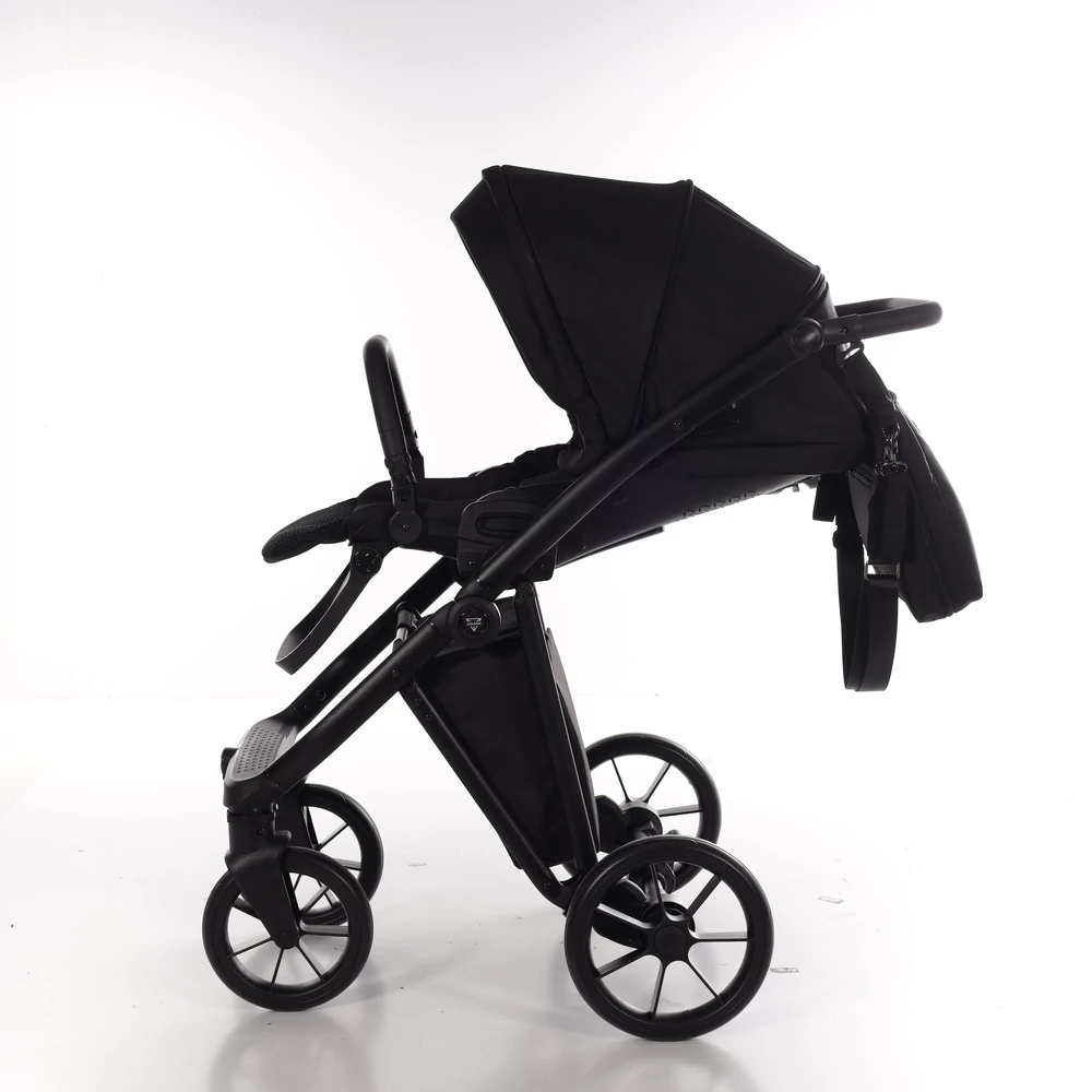 Junama többfunkciós babakocsi - SMART - 04 Black