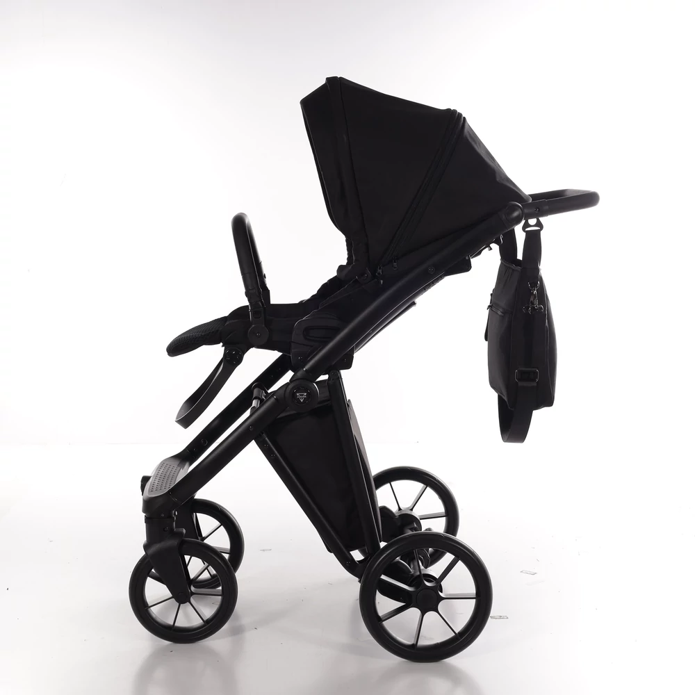 Junama többfunkciós babakocsi - SMART - 04 Black