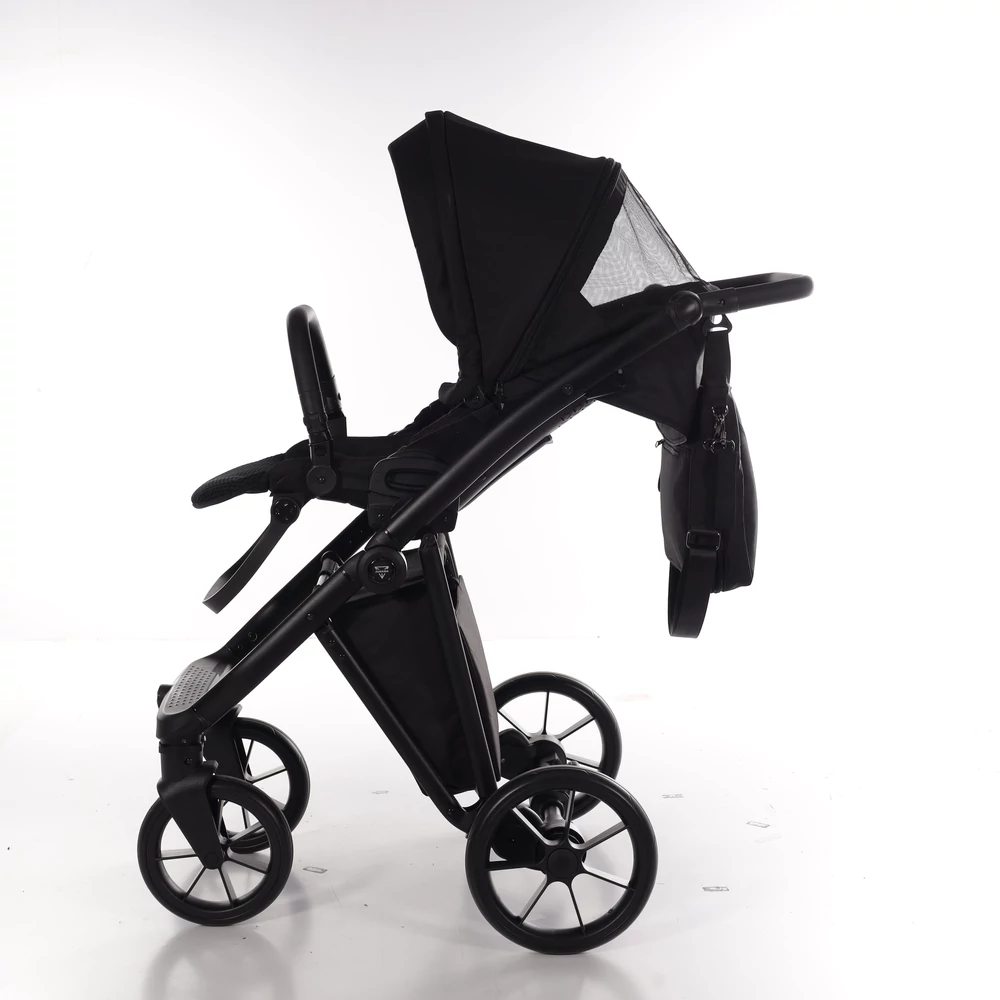 Junama többfunkciós babakocsi - SMART - 04 Black