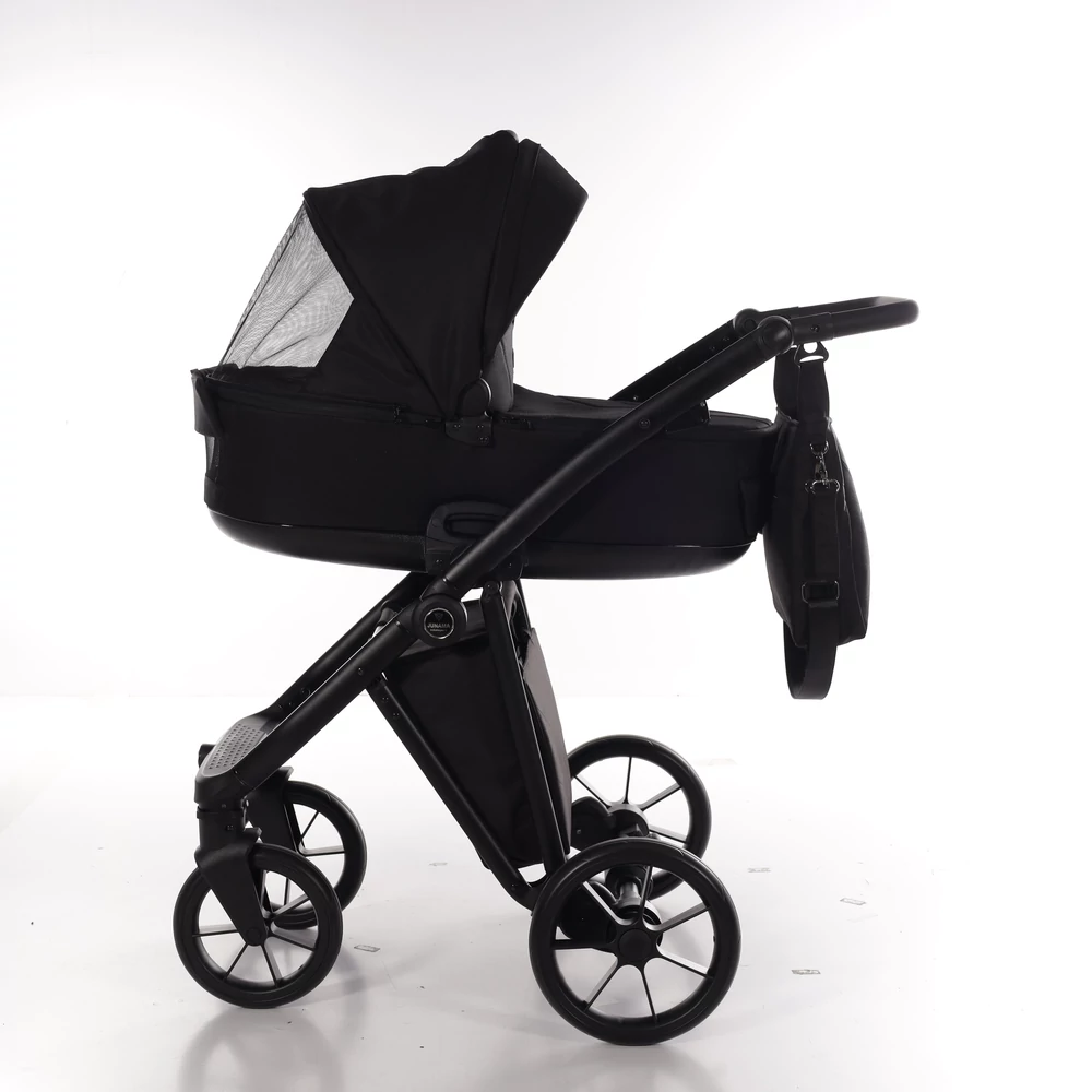 Junama többfunkciós babakocsi - SMART - 04 Black