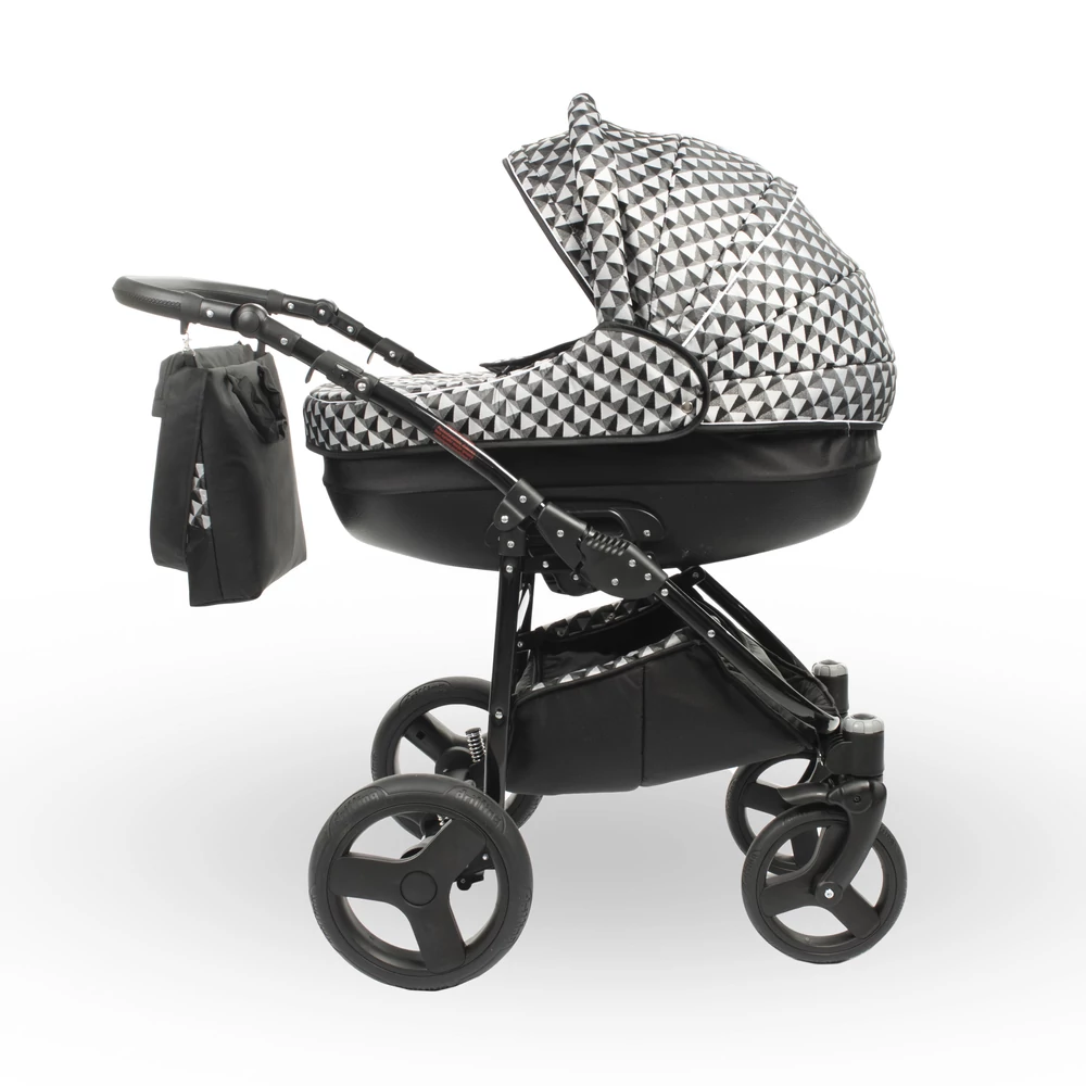 Berry Baby Lux  3in1 babakocsi szett (autós hordozóval és adapterrel): Z-29 -GÉL KERÉKSORRAL