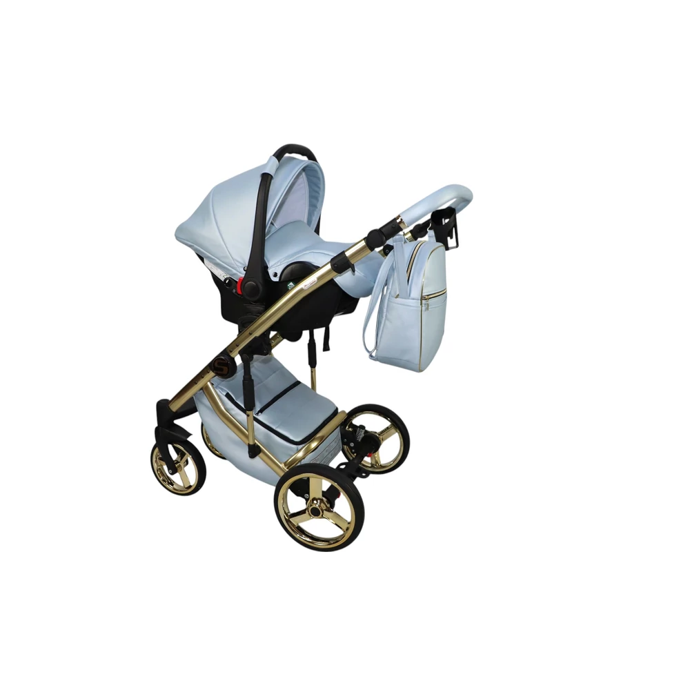 babahordozóját a vázhoz lehet rögzíteni az adapterek segítségével