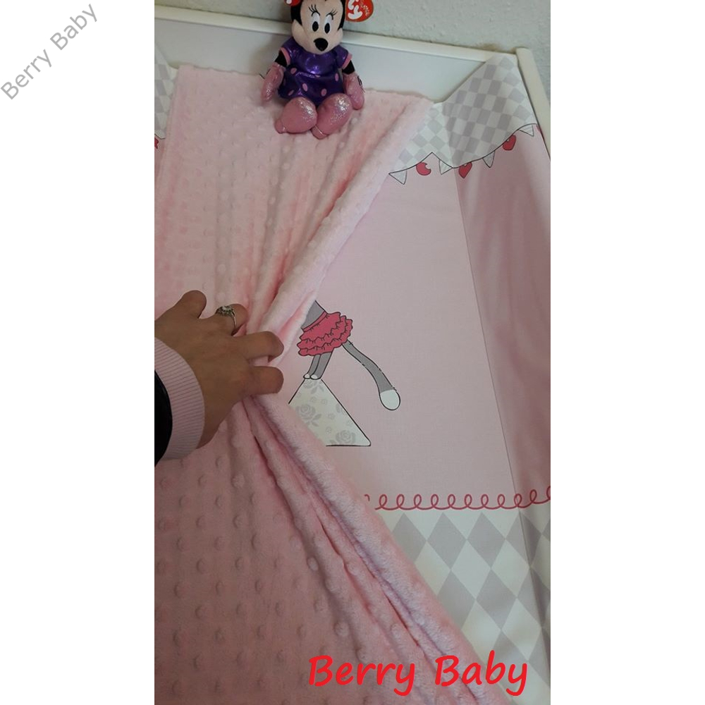 Berry Baby Pelenkázólap huzat: rózsaszín buborékos minky  2