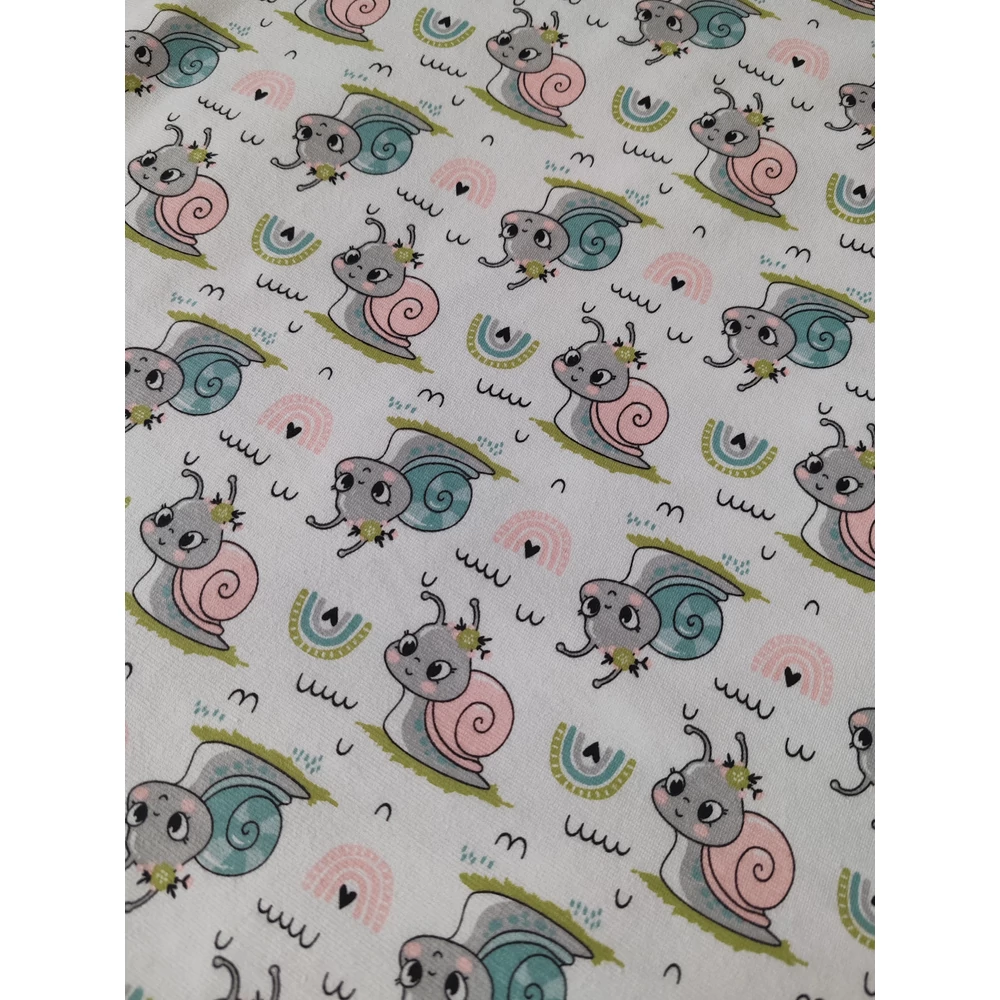 Csiga mintás babapléd