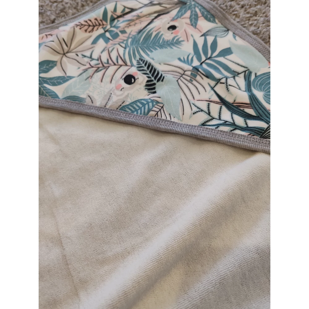 Kifogó 80x80 cm - Trópusi levelek jersey - fehér frottír